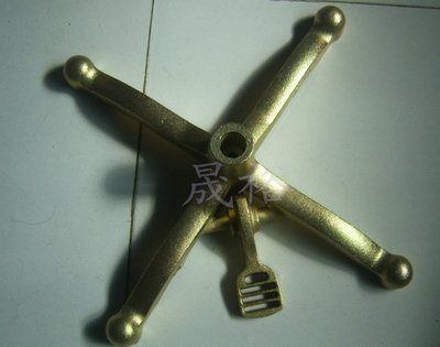 模特底座;電鍍模特底盤;不銹鋼模特底盤;掛包架;鐵藝模特;鞋托;不銹鋼貨架,展示架;亞克力產品;展示架;鋁合金及電鍍產品;四腳架;流水臺