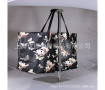 不銹鋼掛包架 實用性與美學兼備的收納解決方案